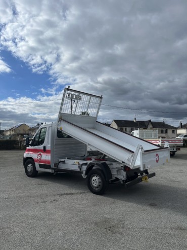 Camion Benne